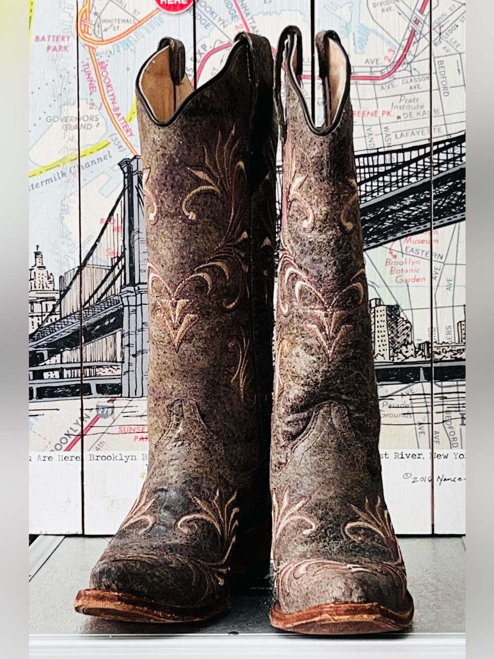 Brand New Circle G Rustic Brown Embroidered Leather Cowboy Boots